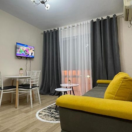 Comfort Apartment City Center 地拉那 外观 照片