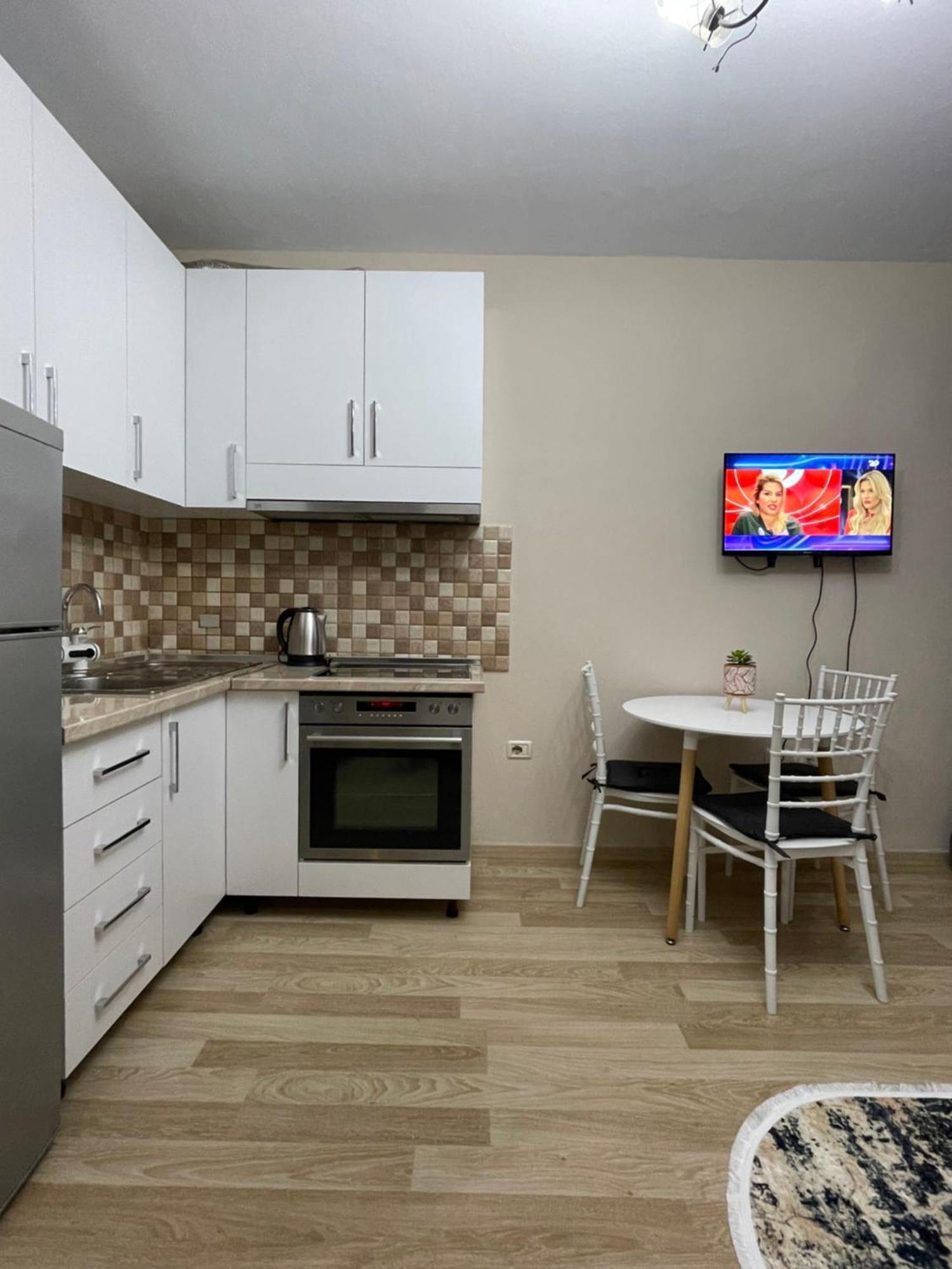 Comfort Apartment City Center 地拉那 外观 照片