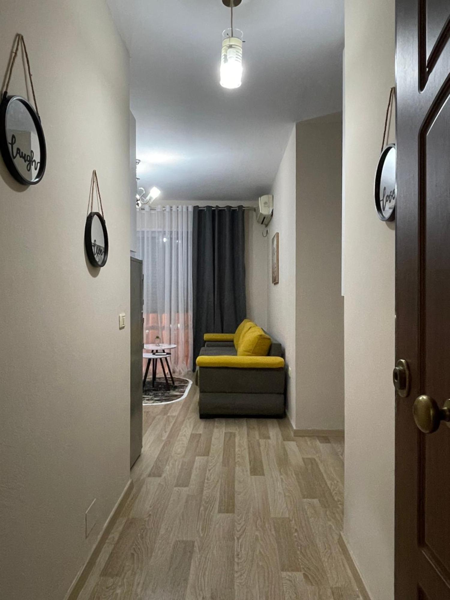 Comfort Apartment City Center 地拉那 外观 照片